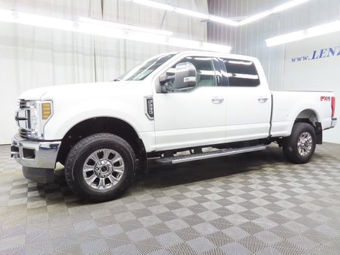 Used 2019 Ford F250 XLT w/ XLT Premium Package AWD/4WD image 7
