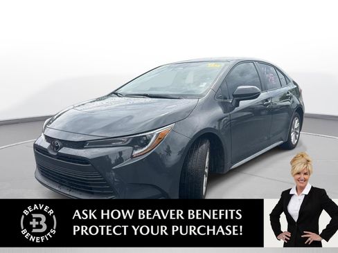Used 2025 Toyota Corolla LE w/ LE Premium Package FWD image 1