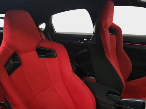 Used 2023 Honda Civic Type R image 9