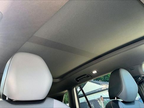 New 2026 Volkswagen Tiguan SE R-Line FWD image 26