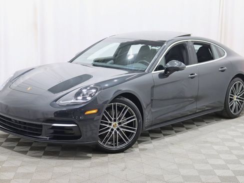 Used 2017 Porsche Panamera 4S image 8