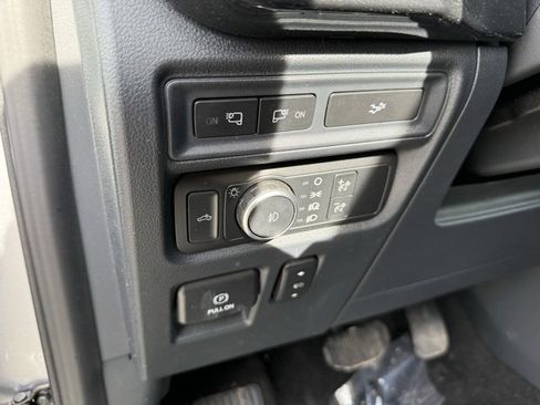 Used 2022 Ford F150 XLT w/ Equipment Group 302A High image 12