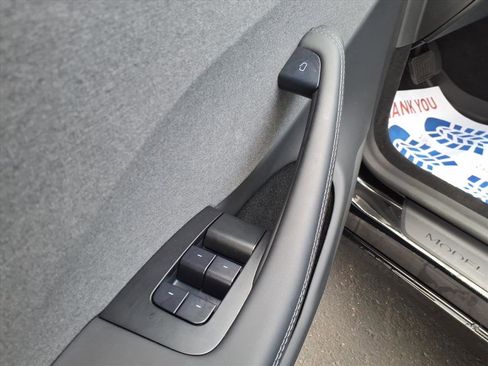 Used 2025 Tesla Model 3 Long Range image 21