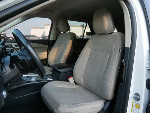 Used 2020 Ford Explorer XLT AWD/4WD image 9