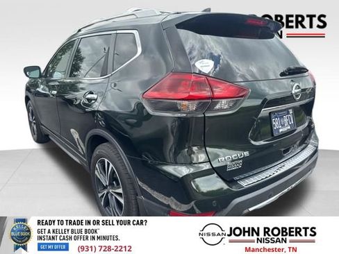 Used 2020 Nissan Rogue SV w/ Sun & Sound Touring Package image 3