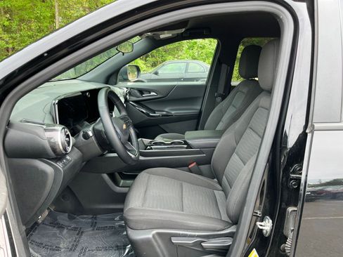 Used 2025 Chevrolet Equinox LT FWD image 27