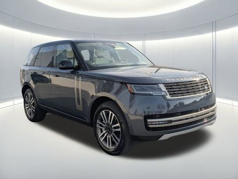 New 2026 Land Rover Range Rover SE image 4