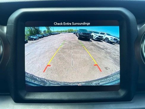 Used 2019 Jeep Wrangler Unlimited Rubicon AWD/4WD image 14