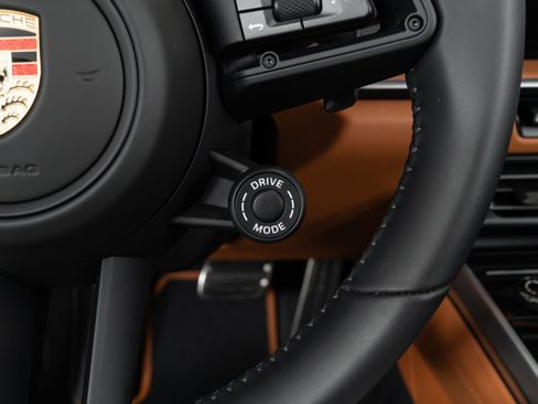 Used 2024 Porsche 911 Turbo image 25