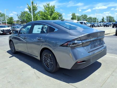 New 2026 Nissan Sentra SV w/ SV Convenience Package FWD image 6