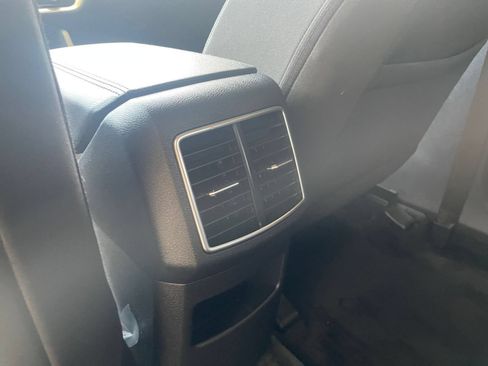 Used 2025 Kia Sportage LX FWD image 22