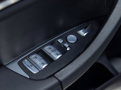 Used 2022 BMW X3 xDrive30i w/ Convenience Package image 12