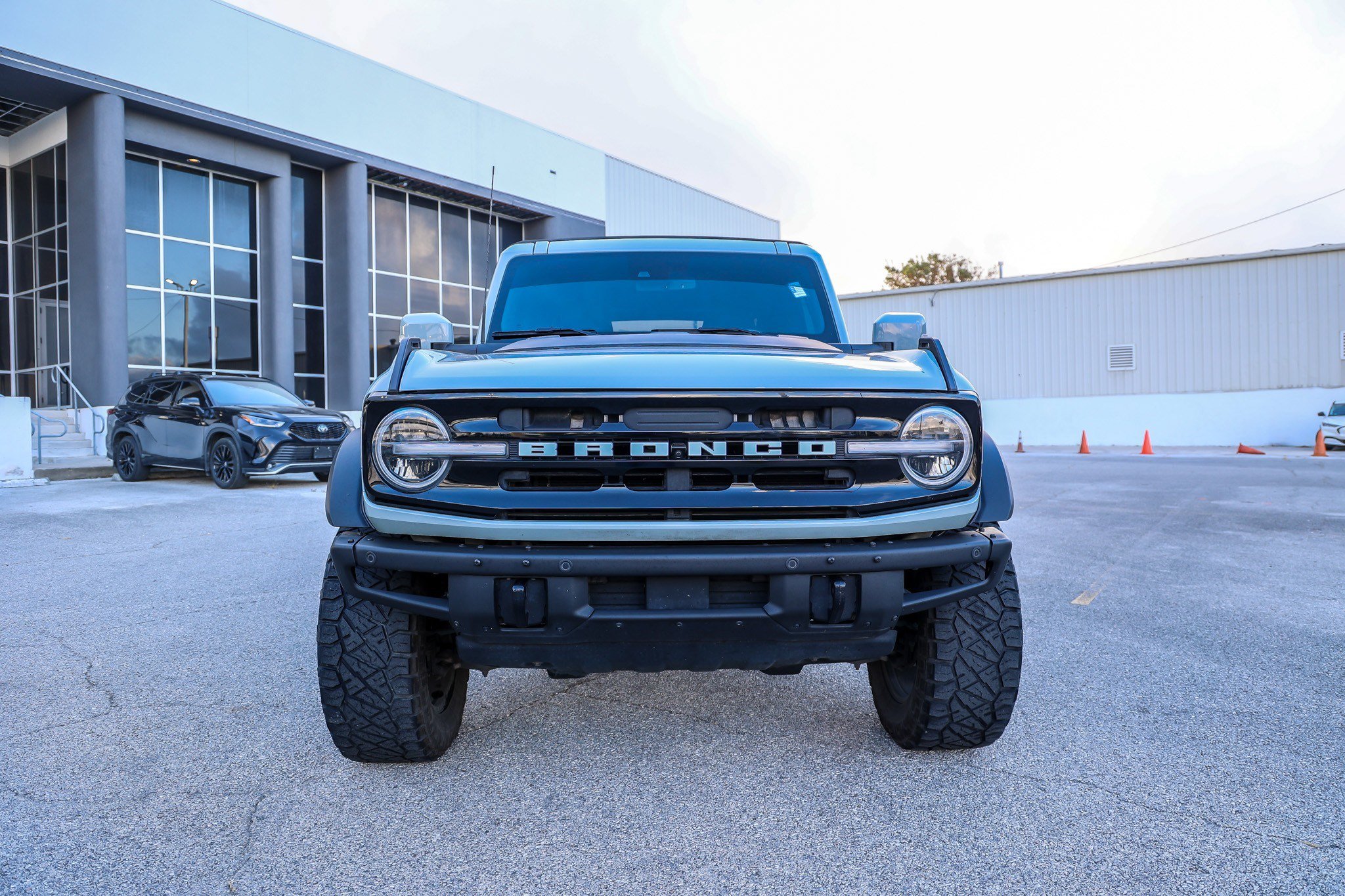 Used 2022 Ford Bronco Outer Banks AWD/4WD image 4
