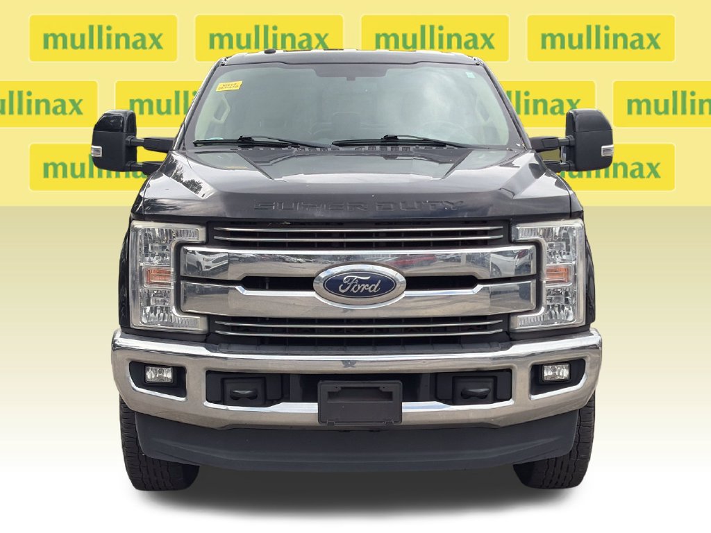Used 2018 Ford F250 Lariat w/ Lariat Value Package AWD/4WD image 14