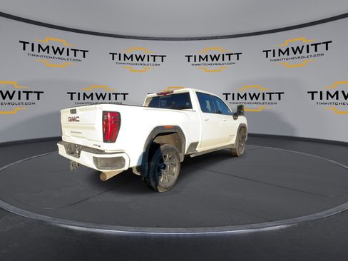 Used 2024 GMC Sierra 2500 AT4 w/ AT4 Premium Plus Package image 9