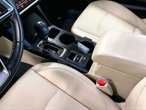 Used 2019 Subaru Legacy 2.5i Limited image 16