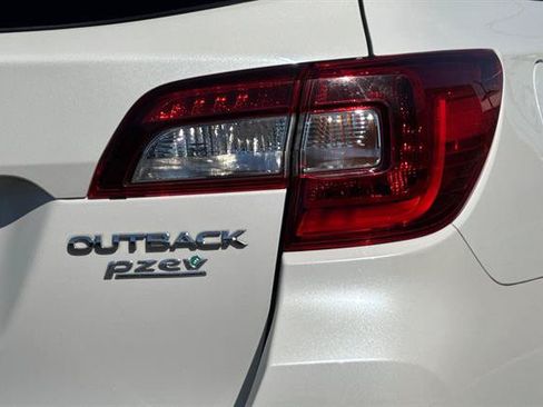 Used 2016 Subaru Outback 2.5i Limited w/ Protection Package #2 AWD/4WD image 31