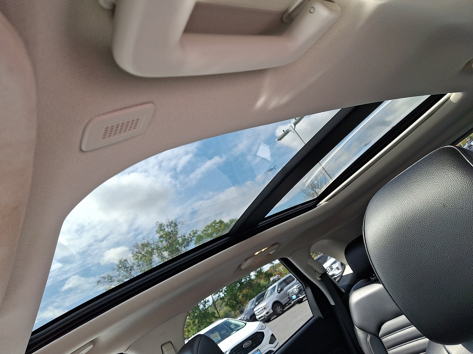 Used 2023 Ford Edge SEL w/ Convenience Package AWD/4WD image 15