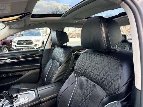 Used 2020 BMW 750i xDrive 750i xDrive AWD w/ Executive Package image 29
