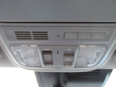 Used 2019 Honda CR-V EX-L image 31