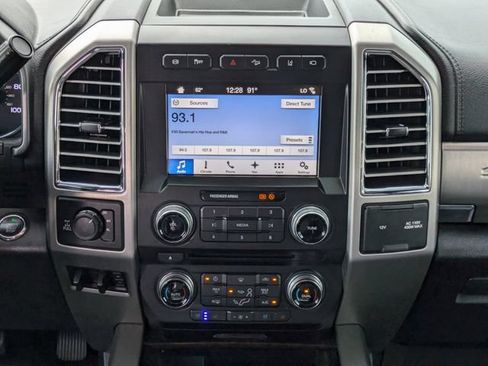 Used 2017 Ford F250 Platinum w/ Platinum Ultimate Package AWD/4WD image 18