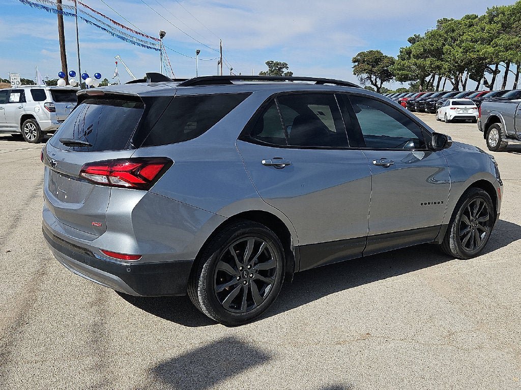 Used 2023 Chevrolet Equinox RS FWD image 8