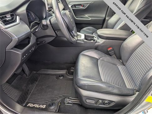 Used 2020 Toyota RAV4 XSE image 15
