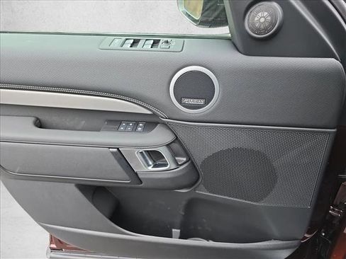 New 2026 Land Rover Discovery Limited Edition image 25