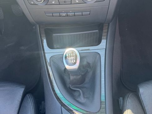 Used 2012 BMW 128i Convertible image 29