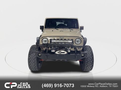 Used 2018 Jeep Wrangler Rubicon w/ Power Convenience Group image 4