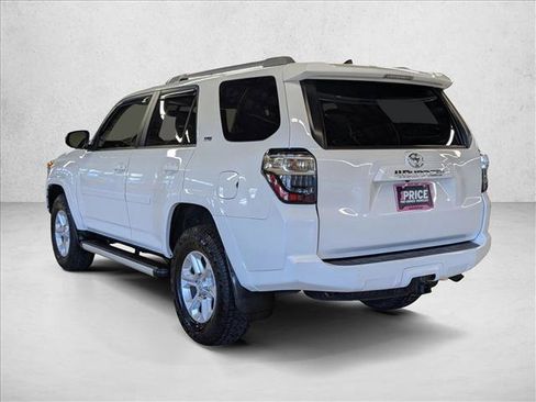 Used 2016 Toyota 4Runner SR5 image 8