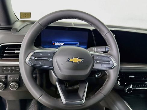 New 2026 Chevrolet Suburban LS w/ Max Trailering Package AWD/4WD image 12