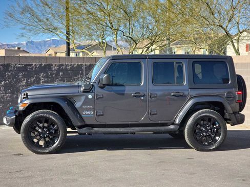 Used 2023 Jeep Wrangler Sahara w/ Cold Weather Group image 6
