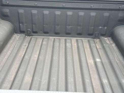 Used 2022 Nissan Frontier SV AWD/4WD image 18