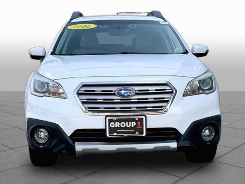 Used 2016 Subaru Outback 2.5i Limited AWD/4WD image 6