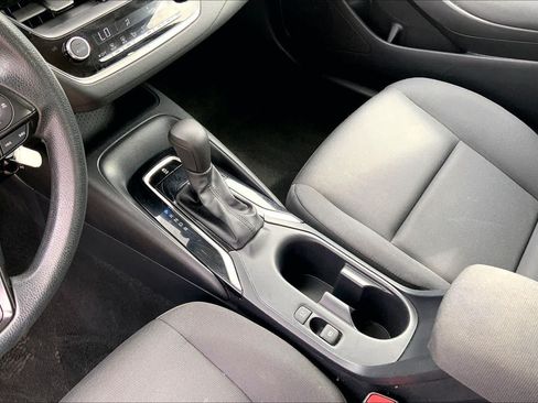 Used 2024 Toyota Corolla LE FWD image 16