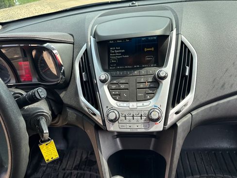 Used 2014 GMC Terrain SLE FWD image 15