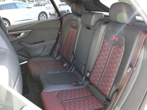 New 2026 Audi RS Q8 performance image 25