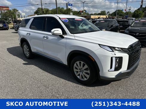 Used 2024 Hyundai Palisade SE image 7