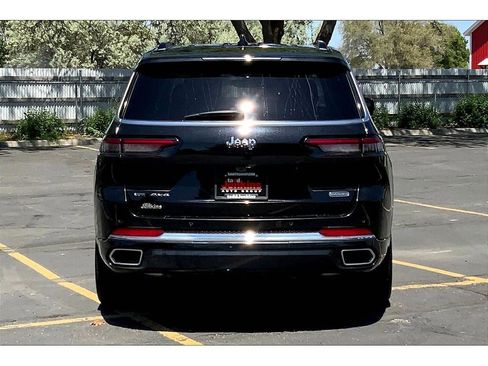 Used 2022 Jeep Grand Cherokee L Overland image 4