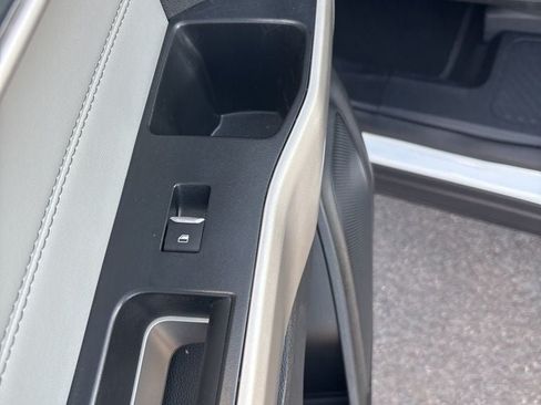 Used 2021 Ford Explorer XLT w/ Equipment Group 202A AWD/4WD image 29