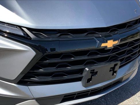 Used 2025 Chevrolet Blazer LT image 27