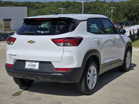 Used 2022 Chevrolet TrailBlazer LS FWD image 8