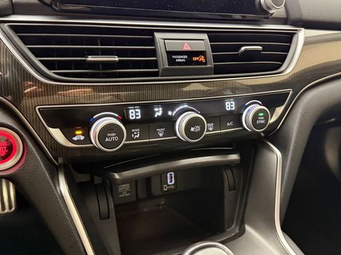 Used 2018 Honda Accord Sport image 24