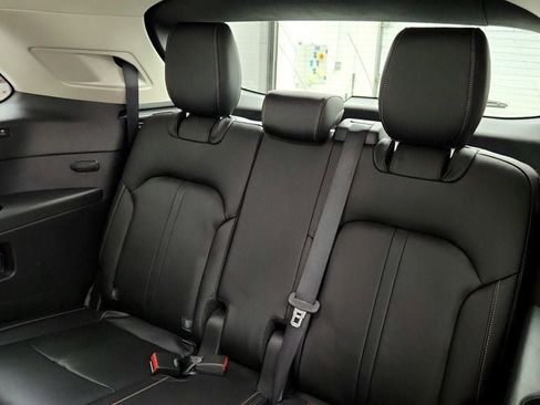 Used 2024 MAZDA CX-90 3.3 Turbo w/ Preferred Plus image 22