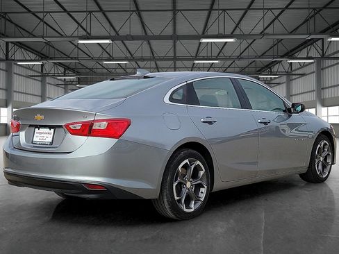 Used 2023 Chevrolet Malibu LT image 4
