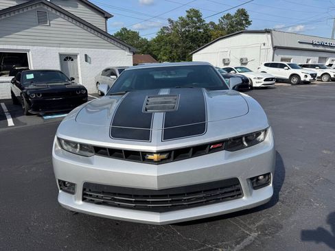 Used 2015 Chevrolet Camaro SS w/ RS Package RWD image 2