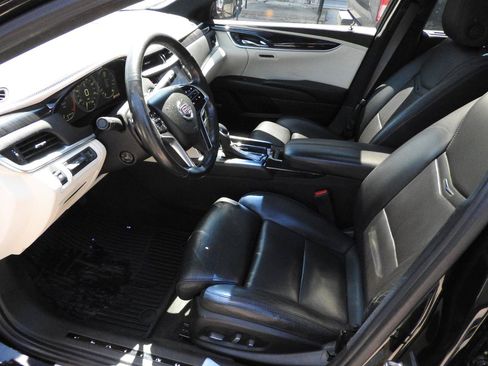 Used 2014 Cadillac XTS Platinum AWD/4WD image 3