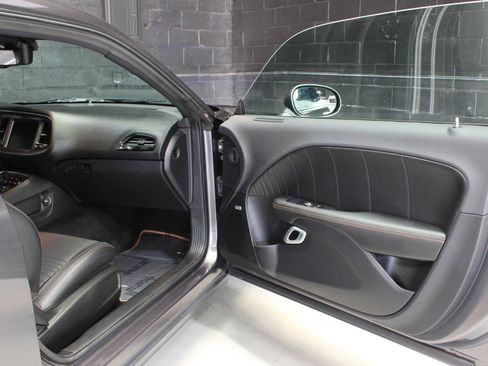 Used 2015 Dodge Challenger R/T Scat Pack image 27
