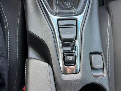 Used 2020 Chevrolet Camaro SS RWD image 25